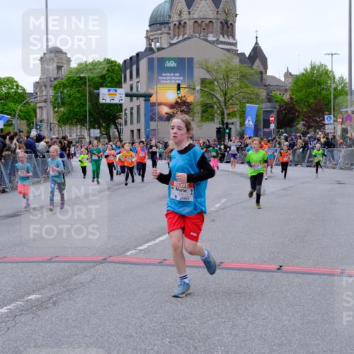 25.04.2026 - Das Zehntel Tim E. http://msf.ph/oto/9576517 25.04.2026 10:57:12 Ziel 5093, 5302, 5374, 5384, 5401, 5409, 5419, 5437, 5451, 5528, 5678, 5830, 6004, 6122, 6126, 6228, 6234, 6275, 6330, 6413, 6820, 6852, 7065, 7079, 7374, 7377, 7396, 7398, 7401, 7406, 7427, 7455, 7464, 7497, 7506, 7509, 7553, 7557, 7575, 7583, 7853, 7926, 7958, 7962, 7987 meine-sportfotos.de