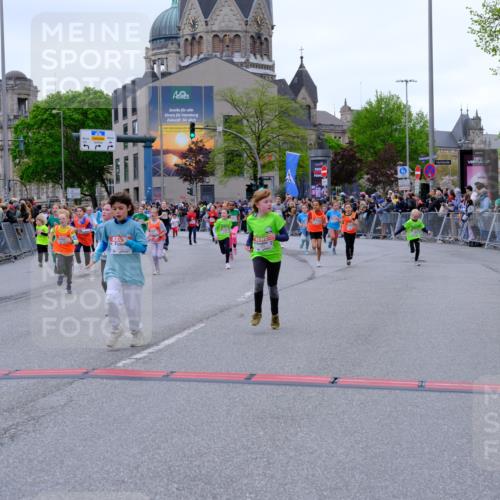 25.04.2026 - Das Zehntel Tim E. http://msf.ph/oto/9576521 25.04.2026 10:57:13 Ziel 5302, 5374, 5384, 5401, 5409, 5419, 5437, 5451, 5528, 5678, 5821, 5830, 5831, 6004, 6122, 6126, 6228, 6234, 6275, 6330, 6413, 7065, 7079, 7224, 7374, 7377, 7396, 7398, 7401, 7406, 7427, 7455, 7464, 7506, 7575, 7583, 7853, 7926, 7958, 7962, 7987 meine-sportfotos.de