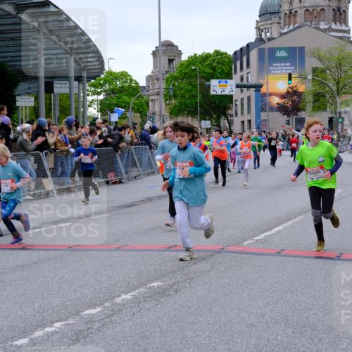 25.04.2026 - Das Zehntel Tim E. http://msf.ph/oto/9576525 25.04.2026 10:57:14 Ziel 5302, 5374, 5384, 5401, 5409, 5419, 5437, 5451, 5522, 5528, 5678, 5821, 5830, 5831, 6004, 6122, 6126, 6330, 6413, 6737, 6751, 6877, 6901, 7065, 7079, 7134, 7224, 7374, 7377, 7396, 7398, 7401, 7406, 7427, 7455, 7464, 7506, 7575, 7583, 7853, 7926, 7958, 7962, 7987 meine-sportfotos.de