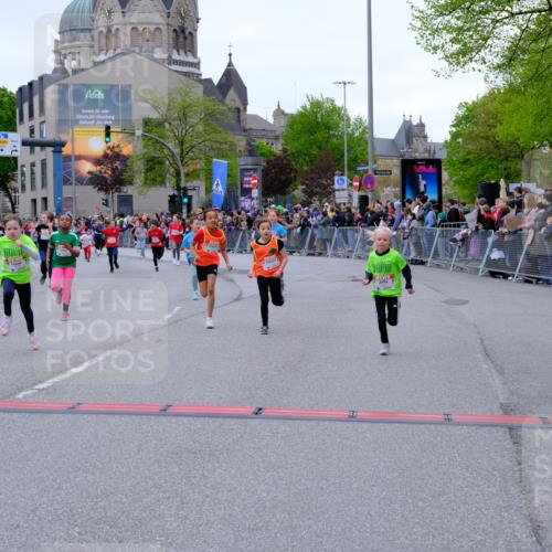 25.04.2026 - Das Zehntel Tim E. http://msf.ph/oto/9576534 25.04.2026 10:57:16 Ziel 5302, 5374, 5401, 5409, 5419, 5437, 5451, 5522, 5528, 5678, 5821, 5830, 5831, 6004, 6169, 6175, 6330, 6728, 6737, 6751, 6877, 6901, 7065, 7079, 7134, 7224, 7374, 7377, 7396, 7398, 7401, 7406, 7413, 7427, 7455, 7464, 7506, 7575, 7583, 7853, 7958, 7962 meine-sportfotos.de