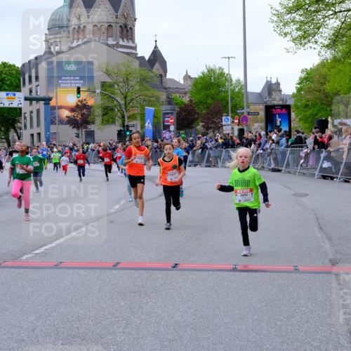 25.04.2026 - Das Zehntel Tim E. http://msf.ph/oto/9576540 25.04.2026 10:57:16 Ziel 5302, 5374, 5401, 5409, 5419, 5437, 5451, 5522, 5528, 5678, 5821, 5830, 5831, 6004, 6169, 6175, 6330, 6728, 6737, 6751, 6877, 6901, 7065, 7079, 7134, 7224, 7374, 7377, 7396, 7398, 7401, 7406, 7413, 7427, 7455, 7464, 7506, 7575, 7583, 7853, 7958, 7962 meine-sportfotos.de