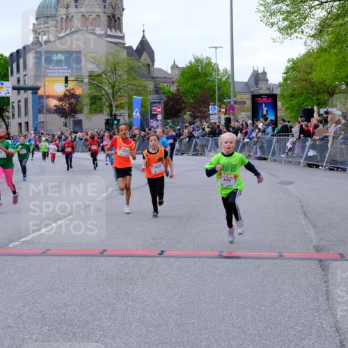 25.04.2026 - Das Zehntel Tim E. http://msf.ph/oto/9576541 25.04.2026 10:57:16 Ziel 5302, 5374, 5401, 5409, 5419, 5437, 5451, 5522, 5528, 5678, 5821, 5830, 5831, 6004, 6169, 6175, 6330, 6728, 6737, 6751, 6877, 6901, 7065, 7079, 7134, 7224, 7374, 7377, 7396, 7398, 7401, 7406, 7413, 7427, 7455, 7464, 7506, 7575, 7583, 7853, 7958, 7962 meine-sportfotos.de