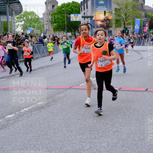25.04.2026 - Das Zehntel Tim E. http://msf.ph/oto/9576548 25.04.2026 10:57:18 Ziel 5013, 5302, 5374, 5409, 5522, 5528, 5821, 5830, 5831, 6138, 6169, 6175, 6728, 6737, 6751, 6877, 6901, 7065, 7079, 7134, 7222, 7224, 7374, 7377, 7396, 7398, 7401, 7406, 7413, 7427, 7455, 7464, 7506, 7958 meine-sportfotos.de
