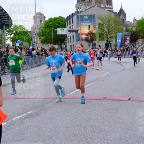 25.04.2026 - Das Zehntel Tim E. http://msf.ph/oto/9576554 25.04.2026 10:57:19 Ziel 5013, 5302, 5333, 5374, 5409, 5522, 5528, 5821, 5831, 6138, 6169, 6175, 6235, 6728, 6737, 6751, 6877, 6901, 7065, 7079, 7134, 7222, 7224, 7374, 7377, 7396, 7398, 7401, 7406, 7413, 7427, 7455, 7464, 7506, 7958 meine-sportfotos.de