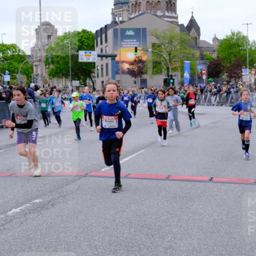 25.04.2026 - Das Zehntel Tim E. http://msf.ph/oto/9576577 25.04.2026 10:57:24 Ziel 5013, 5333, 5338, 5417, 5442, 5522, 5528, 5619, 5818, 5821, 5831, 5955, 6120, 6134, 6138, 6169, 6175, 6235, 6335, 6630, 6728, 6737, 6751, 6877, 6901, 7070, 7134, 7222, 7224, 7374, 7377, 7396, 7401, 7413, 7682, 7867, 7958, 8016, 8046, 8047 meine-sportfotos.de