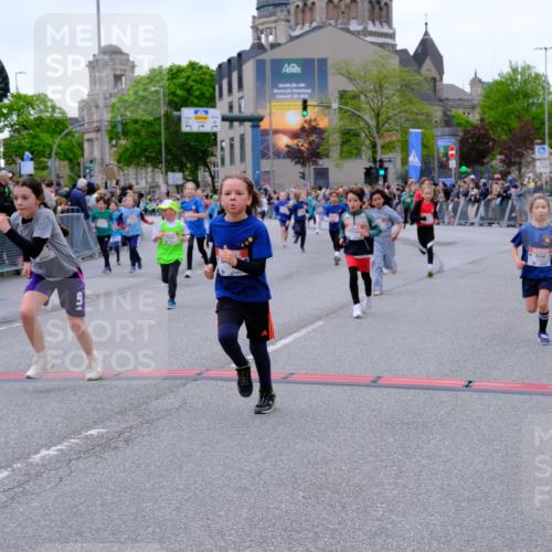 25.04.2026 - Das Zehntel Tim E. http://msf.ph/oto/9576578 25.04.2026 10:57:24 Ziel 5013, 5333, 5338, 5417, 5442, 5522, 5528, 5619, 5818, 5821, 5831, 5955, 6120, 6134, 6138, 6169, 6175, 6235, 6335, 6630, 6728, 6737, 6751, 6877, 6901, 7070, 7134, 7222, 7224, 7374, 7377, 7396, 7401, 7413, 7682, 7867, 7958, 8016, 8046, 8047 meine-sportfotos.de