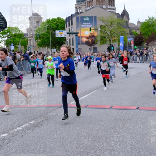 25.04.2026 - Das Zehntel Tim E. http://msf.ph/oto/9576579 25.04.2026 10:57:24 Ziel 5013, 5333, 5338, 5417, 5442, 5522, 5528, 5619, 5818, 5821, 5831, 5955, 6120, 6134, 6138, 6169, 6175, 6235, 6335, 6630, 6728, 6737, 6751, 6877, 6901, 7070, 7134, 7222, 7224, 7374, 7377, 7396, 7401, 7413, 7682, 7867, 7958, 8016, 8046, 8047 meine-sportfotos.de