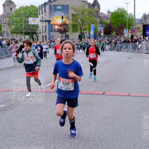 25.04.2026 - Das Zehntel Tim E. http://msf.ph/oto/9576588 25.04.2026 10:57:26 Ziel 5013, 5047, 5333, 5338, 5417, 5430, 5442, 5522, 5546, 5619, 5818, 5955, 5967, 6120, 6134, 6138, 6169, 6175, 6235, 6335, 6630, 6728, 6737, 6751, 6877, 6888, 6899, 6901, 7070, 7134, 7222, 7413, 7682, 7867, 8016, 8046, 8047 meine-sportfotos.de
