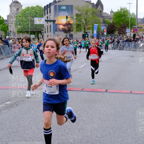 25.04.2026 - Das Zehntel Tim E. http://msf.ph/oto/9576590 25.04.2026 10:57:27 Ziel 5013, 5047, 5333, 5338, 5417, 5430, 5442, 5546, 5619, 5818, 5955, 5967, 6120, 6134, 6138, 6169, 6175, 6235, 6328, 6335, 6630, 6728, 6888, 6899, 7070, 7222, 7413, 7682, 7867, 8016, 8046, 8047 meine-sportfotos.de