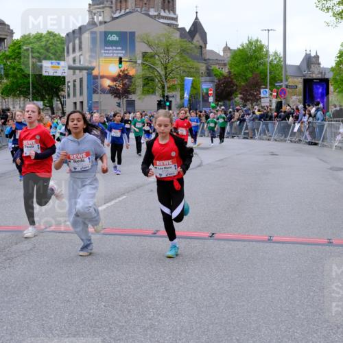 25.04.2026 - Das Zehntel Tim E. http://msf.ph/oto/9576592 25.04.2026 10:57:27 Ziel 5013, 5047, 5333, 5338, 5417, 5430, 5442, 5546, 5619, 5818, 5955, 5967, 6120, 6134, 6138, 6169, 6175, 6235, 6328, 6335, 6630, 6728, 6888, 6899, 7070, 7222, 7413, 7682, 7867, 8016, 8046, 8047 meine-sportfotos.de