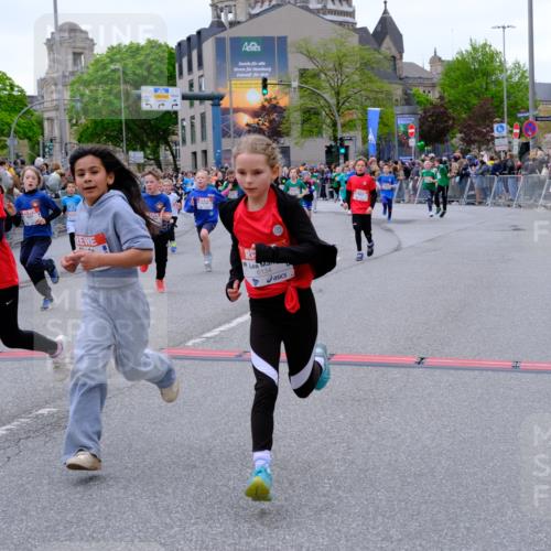 25.04.2026 - Das Zehntel Tim E. http://msf.ph/oto/9576597 25.04.2026 10:57:28 Ziel 5013, 5047, 5333, 5338, 5417, 5430, 5442, 5545, 5546, 5547, 5619, 5818, 5955, 5967, 6120, 6134, 6138, 6169, 6171, 6175, 6235, 6328, 6335, 6338, 6630, 6888, 6899, 7070, 7222, 7682, 7867, 7906, 8014, 8016, 8046, 8047 meine-sportfotos.de