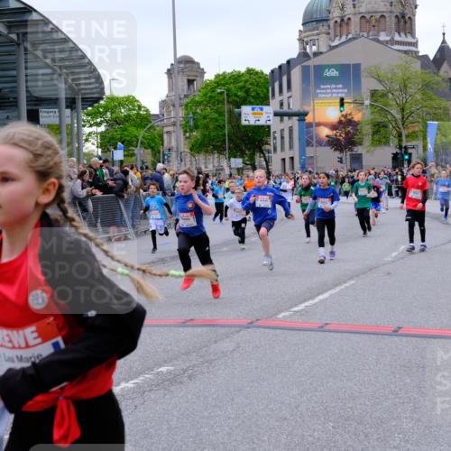 25.04.2026 - Das Zehntel Tim E. http://msf.ph/oto/9576598 25.04.2026 10:57:28 Ziel 5013, 5047, 5333, 5338, 5417, 5430, 5442, 5545, 5546, 5547, 5619, 5818, 5955, 5967, 6120, 6134, 6138, 6169, 6171, 6175, 6235, 6328, 6335, 6338, 6630, 6888, 6899, 7070, 7222, 7682, 7867, 7906, 8014, 8016, 8046, 8047 meine-sportfotos.de