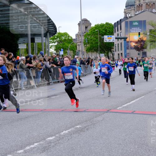 25.04.2026 - Das Zehntel Tim E. http://msf.ph/oto/9576601 25.04.2026 10:57:29 Ziel 5013, 5047, 5333, 5338, 5417, 5430, 5442, 5540, 5545, 5546, 5547, 5619, 5818, 5955, 5967, 6120, 6134, 6138, 6171, 6235, 6328, 6335, 6338, 6630, 6888, 6899, 7070, 7222, 7682, 7867, 7906, 8014, 8016, 8029, 8046, 8047 meine-sportfotos.de