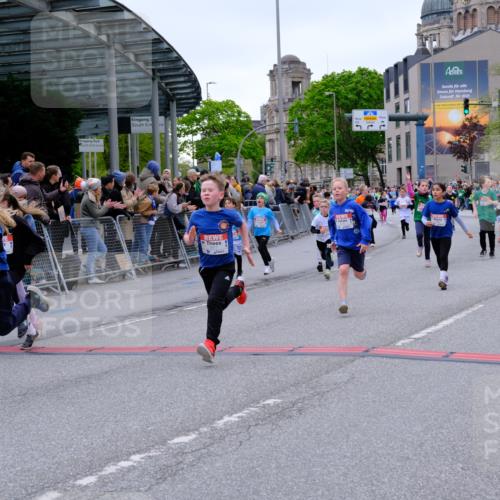 25.04.2026 - Das Zehntel Tim E. http://msf.ph/oto/9576602 25.04.2026 10:57:29 Ziel 5013, 5047, 5333, 5338, 5417, 5430, 5442, 5540, 5545, 5546, 5547, 5619, 5818, 5955, 5967, 6120, 6134, 6138, 6171, 6235, 6328, 6335, 6338, 6630, 6888, 6899, 7070, 7222, 7682, 7867, 7906, 8014, 8016, 8029, 8046, 8047 meine-sportfotos.de