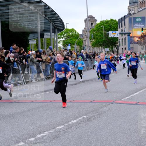 25.04.2026 - Das Zehntel Tim E. http://msf.ph/oto/9576603 25.04.2026 10:57:29 Ziel 5013, 5047, 5333, 5338, 5417, 5430, 5442, 5540, 5545, 5546, 5547, 5619, 5818, 5955, 5967, 6120, 6134, 6138, 6171, 6235, 6328, 6335, 6338, 6630, 6888, 6899, 7070, 7222, 7682, 7867, 7906, 8014, 8016, 8029, 8046, 8047 meine-sportfotos.de