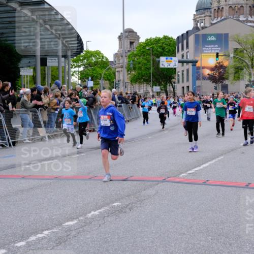 25.04.2026 - Das Zehntel Tim E. http://msf.ph/oto/9576606 25.04.2026 10:57:29 Ziel 5013, 5047, 5333, 5338, 5417, 5430, 5442, 5540, 5545, 5546, 5547, 5619, 5818, 5955, 5967, 6120, 6134, 6138, 6171, 6235, 6328, 6335, 6338, 6630, 6888, 6899, 7070, 7222, 7682, 7867, 7906, 8014, 8016, 8029, 8046, 8047 meine-sportfotos.de