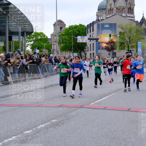25.04.2026 - Das Zehntel Tim E. http://msf.ph/oto/9576616 25.04.2026 10:57:31 Ziel 5047, 5135, 5333, 5338, 5417, 5430, 5442, 5535, 5537, 5540, 5545, 5546, 5547, 5619, 5818, 5955, 5967, 6120, 6134, 6171, 6181, 6235, 6328, 6335, 6338, 6622, 6625, 6630, 6639, 6640, 6888, 6899, 6904, 7070, 7682, 7867, 7906, 8014, 8016, 8029, 8046, 8047 meine-sportfotos.de