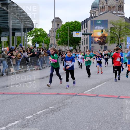 25.04.2026 - Das Zehntel Tim E. http://msf.ph/oto/9576618 25.04.2026 10:57:31 Ziel 5047, 5135, 5333, 5338, 5417, 5430, 5442, 5535, 5537, 5540, 5545, 5546, 5547, 5619, 5818, 5955, 5967, 6120, 6134, 6171, 6181, 6235, 6328, 6335, 6338, 6622, 6625, 6630, 6639, 6640, 6888, 6899, 6904, 7070, 7682, 7867, 7906, 8014, 8016, 8029, 8046, 8047 meine-sportfotos.de