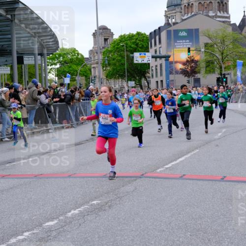 25.04.2026 - Das Zehntel Tim E. http://msf.ph/oto/9576648 25.04.2026 10:57:40 Ziel 5071, 5135, 5168, 5223, 5291, 5354, 5372, 5535, 5537, 5539, 5540, 5543, 5545, 5547, 5554, 5815, 5832, 5837, 6171, 6181, 6331, 6338, 6418, 6440, 6614, 6622, 6625, 6634, 6639, 6640, 6867, 6897, 6904, 6947, 7007, 7261, 7375, 7392, 7694, 7772, 7798, 7906, 8014, 8029 meine-sportfotos.de