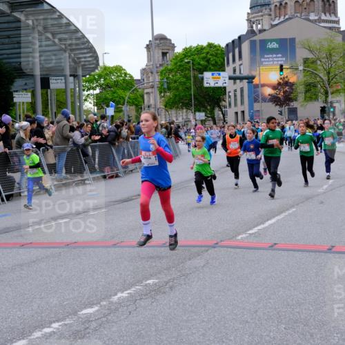 25.04.2026 - Das Zehntel Tim E. http://msf.ph/oto/9576649 25.04.2026 10:57:40 Ziel 5071, 5135, 5168, 5223, 5291, 5354, 5372, 5535, 5537, 5539, 5540, 5543, 5545, 5547, 5554, 5815, 5832, 5837, 6171, 6181, 6331, 6338, 6418, 6440, 6614, 6622, 6625, 6634, 6639, 6640, 6867, 6897, 6904, 6947, 7007, 7261, 7375, 7392, 7694, 7772, 7798, 7906, 8014, 8029 meine-sportfotos.de