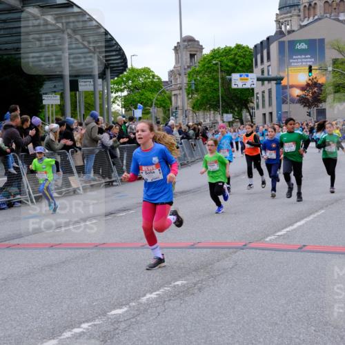 25.04.2026 - Das Zehntel Tim E. http://msf.ph/oto/9576651 25.04.2026 10:57:41 Ziel 5071, 5135, 5168, 5223, 5291, 5354, 5372, 5535, 5537, 5539, 5540, 5543, 5554, 5806, 5815, 5816, 5832, 5837, 6181, 6331, 6418, 6440, 6614, 6622, 6625, 6634, 6639, 6640, 6867, 6897, 6904, 6947, 7007, 7261, 7375, 7392, 7694, 7772, 7798, 8029 meine-sportfotos.de