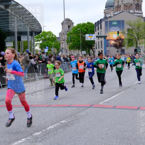 25.04.2026 - Das Zehntel Tim E. http://msf.ph/oto/9576653 25.04.2026 10:57:41 Ziel 5071, 5135, 5168, 5223, 5291, 5354, 5372, 5535, 5537, 5539, 5540, 5543, 5554, 5806, 5815, 5816, 5832, 5837, 6181, 6331, 6418, 6440, 6614, 6622, 6625, 6634, 6639, 6640, 6867, 6897, 6904, 6947, 7007, 7261, 7375, 7392, 7694, 7772, 7798, 8029 meine-sportfotos.de