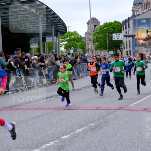 25.04.2026 - Das Zehntel Tim E. http://msf.ph/oto/9576657 25.04.2026 10:57:42 Ziel 5071, 5135, 5168, 5223, 5291, 5354, 5372, 5472, 5535, 5537, 5539, 5543, 5554, 5806, 5815, 5816, 5832, 5837, 6181, 6331, 6418, 6440, 6614, 6622, 6625, 6634, 6639, 6640, 6867, 6897, 6904, 6947, 7007, 7261, 7375, 7392, 7694, 7772, 7798, 8002, 8005 meine-sportfotos.de