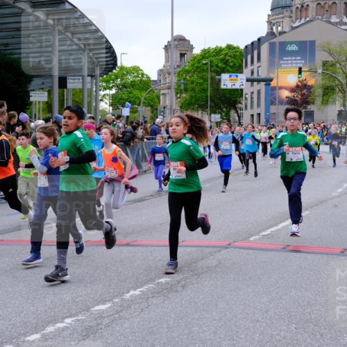 25.04.2026 - Das Zehntel Tim E. http://msf.ph/oto/9576666 25.04.2026 10:57:43 Ziel 5071, 5135, 5168, 5223, 5291, 5354, 5372, 5472, 5535, 5539, 5543, 5554, 5806, 5810, 5815, 5816, 5832, 5837, 6331, 6418, 6440, 6614, 6634, 6640, 6867, 6897, 6904, 6947, 7007, 7261, 7375, 7392, 7694, 7772, 7798, 7895, 8002, 8005 meine-sportfotos.de