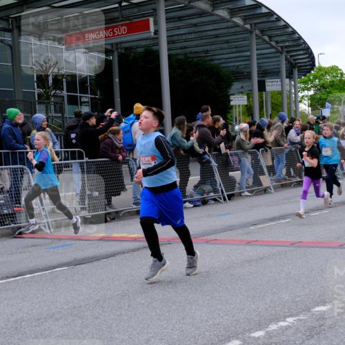 25.04.2026 - Das Zehntel Tim E. http://msf.ph/oto/9576685 25.04.2026 10:57:46 Ziel 5071, 5223, 5291, 5354, 5372, 5472, 5476, 5539, 5543, 5554, 5665, 5677, 5806, 5810, 5815, 5816, 5832, 5837, 6331, 6408, 6411, 6418, 6440, 6603, 6614, 6634, 6708, 6715, 6747, 6749, 6947, 7231, 7261, 7322, 7375, 7392, 7694, 7796, 7895, 8002, 8005 meine-sportfotos.de
