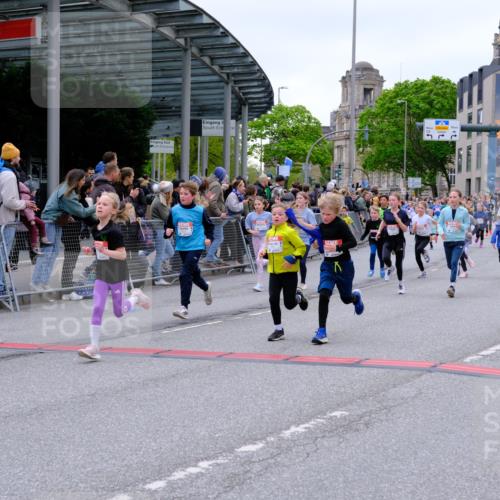 25.04.2026 - Das Zehntel Tim E. http://msf.ph/oto/9576687 25.04.2026 10:57:47 Ziel 5002, 5071, 5223, 5291, 5354, 5372, 5472, 5476, 5539, 5543, 5554, 5665, 5677, 5806, 5810, 5815, 5816, 5832, 5837, 5973, 6331, 6408, 6411, 6418, 6603, 6634, 6708, 6715, 6747, 6749, 6947, 7037, 7231, 7242, 7261, 7322, 7375, 7392, 7694, 7796, 7895, 8002, 8005 meine-sportfotos.de