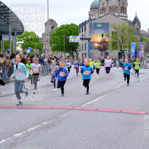 25.04.2026 - Das Zehntel Tim E. http://msf.ph/oto/9576702 25.04.2026 10:57:49 Ziel 5002, 5071, 5223, 5291, 5354, 5372, 5377, 5395, 5404, 5472, 5476, 5539, 5543, 5554, 5665, 5677, 5806, 5810, 5816, 5832, 5973, 6408, 6411, 6418, 6603, 6634, 6708, 6715, 6747, 6749, 6892, 6947, 7037, 7231, 7242, 7261, 7322, 7375, 7392, 7694, 7796, 7895, 8002, 8005 meine-sportfotos.de
