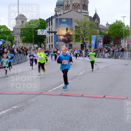 25.04.2026 - Das Zehntel Tim E. http://msf.ph/oto/9576714 25.04.2026 10:57:50 Ziel 5002, 5071, 5291, 5372, 5377, 5395, 5404, 5472, 5476, 5554, 5568, 5665, 5677, 5806, 5810, 5816, 5832, 5973, 6408, 6411, 6418, 6603, 6634, 6708, 6715, 6747, 6749, 6892, 6947, 7037, 7231, 7242, 7322, 7392, 7694, 7796, 7895, 8002, 8005 meine-sportfotos.de
