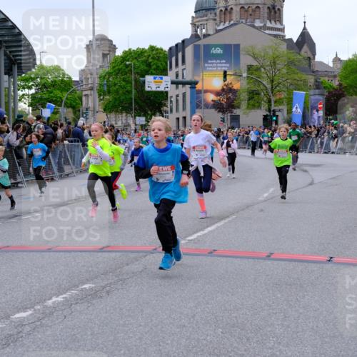 25.04.2026 - Das Zehntel Tim E. http://msf.ph/oto/9576720 25.04.2026 10:57:51 Ziel 5002, 5372, 5377, 5395, 5404, 5472, 5476, 5568, 5616, 5665, 5677, 5806, 5810, 5816, 5832, 5973, 6408, 6411, 6458, 6603, 6634, 6708, 6715, 6747, 6749, 6892, 7037, 7231, 7242, 7322, 7694, 7796, 7895, 8002, 8005 meine-sportfotos.de