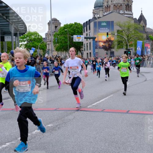 25.04.2026 - Das Zehntel Tim E. http://msf.ph/oto/9576723 25.04.2026 10:57:51 Ziel 5002, 5372, 5377, 5395, 5404, 5472, 5476, 5568, 5616, 5665, 5677, 5806, 5810, 5816, 5832, 5973, 6408, 6411, 6458, 6603, 6634, 6708, 6715, 6747, 6749, 6892, 7037, 7231, 7242, 7322, 7694, 7796, 7895, 8002, 8005 meine-sportfotos.de