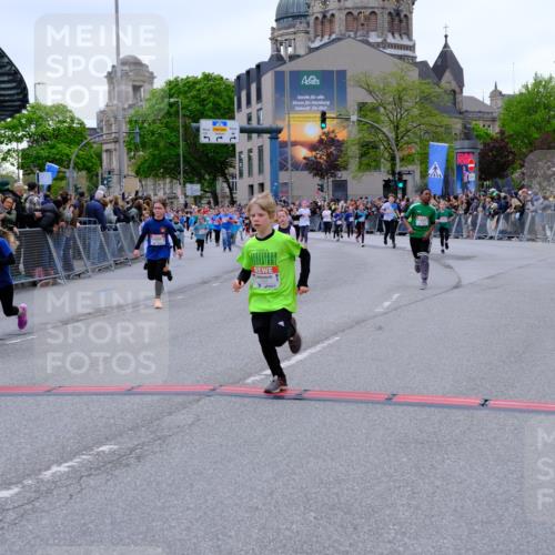 25.04.2026 - Das Zehntel Tim E. http://msf.ph/oto/9576729 25.04.2026 10:57:52 Ziel 5002, 5372, 5377, 5395, 5404, 5472, 5476, 5532, 5568, 5616, 5665, 5677, 5806, 5810, 5816, 5832, 5973, 6408, 6411, 6458, 6603, 6634, 6708, 6715, 6747, 6749, 6892, 6893, 7037, 7231, 7242, 7322, 7694, 7796, 7895, 8002, 8005 meine-sportfotos.de