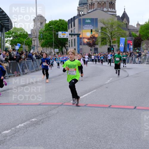 25.04.2026 - Das Zehntel Tim E. http://msf.ph/oto/9576730 25.04.2026 10:57:53 Ziel 5002, 5377, 5395, 5404, 5472, 5476, 5532, 5568, 5616, 5665, 5677, 5806, 5810, 5816, 5973, 6408, 6411, 6458, 6603, 6708, 6715, 6747, 6749, 6892, 6893, 7037, 7231, 7242, 7322, 7796, 7895, 8002, 8005 meine-sportfotos.de
