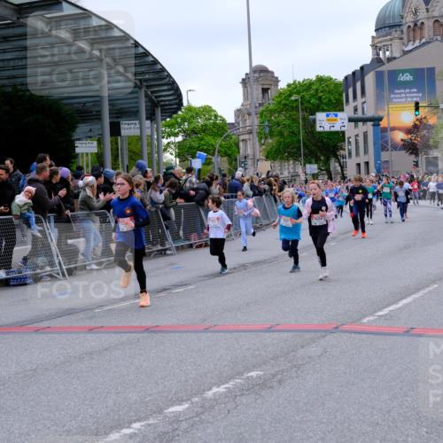 25.04.2026 - Das Zehntel Tim E. http://msf.ph/oto/9576739 25.04.2026 10:57:54 Ziel 5002, 5377, 5395, 5404, 5472, 5476, 5532, 5568, 5616, 5665, 5677, 5810, 5973, 6408, 6411, 6458, 6603, 6708, 6715, 6741, 6747, 6749, 6892, 6893, 7037, 7231, 7242, 7322, 7796, 7895, 7931, 7945, 8002, 8005 meine-sportfotos.de