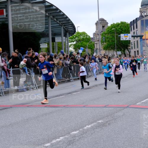 25.04.2026 - Das Zehntel Tim E. http://msf.ph/oto/9576741 25.04.2026 10:57:54 Ziel 5002, 5377, 5395, 5404, 5472, 5476, 5532, 5568, 5616, 5665, 5677, 5810, 5973, 6408, 6411, 6458, 6603, 6708, 6715, 6741, 6747, 6749, 6892, 6893, 7037, 7231, 7242, 7322, 7796, 7895, 7931, 7945, 8002, 8005 meine-sportfotos.de