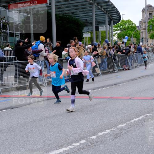 25.04.2026 - Das Zehntel Tim E. http://msf.ph/oto/9576755 25.04.2026 10:57:56 Ziel 5002, 5032, 5377, 5395, 5404, 5476, 5532, 5568, 5608, 5616, 5665, 5677, 5691, 5973, 6408, 6411, 6458, 6574, 6603, 6708, 6715, 6741, 6747, 6749, 6892, 6893, 7037, 7231, 7242, 7322, 7516, 7520, 7796, 7931, 7945 meine-sportfotos.de