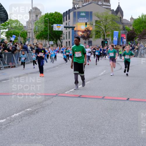 25.04.2026 - Das Zehntel Tim E. http://msf.ph/oto/9576756 25.04.2026 10:57:57 Ziel 5002, 5032, 5377, 5395, 5404, 5532, 5568, 5608, 5609, 5616, 5665, 5691, 5973, 6347, 6458, 6574, 6603, 6708, 6741, 6747, 6892, 6893, 7037, 7231, 7242, 7322, 7516, 7520, 7736, 7755, 7931, 7942, 7945, 8070 meine-sportfotos.de