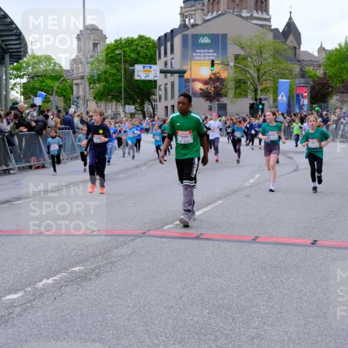 25.04.2026 - Das Zehntel Tim E. http://msf.ph/oto/9576759 25.04.2026 10:57:57 Ziel 5002, 5032, 5377, 5395, 5404, 5532, 5568, 5608, 5609, 5616, 5665, 5691, 5973, 6347, 6458, 6574, 6603, 6708, 6741, 6747, 6892, 6893, 7037, 7231, 7242, 7322, 7516, 7520, 7736, 7755, 7931, 7942, 7945, 8070 meine-sportfotos.de