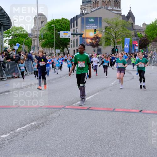 25.04.2026 - Das Zehntel Tim E. http://msf.ph/oto/9576760 25.04.2026 10:57:57 Ziel 5002, 5032, 5377, 5395, 5404, 5532, 5568, 5608, 5609, 5616, 5665, 5691, 5973, 6347, 6458, 6574, 6603, 6708, 6741, 6747, 6892, 6893, 7037, 7231, 7242, 7322, 7516, 7520, 7736, 7755, 7931, 7942, 7945, 8070 meine-sportfotos.de