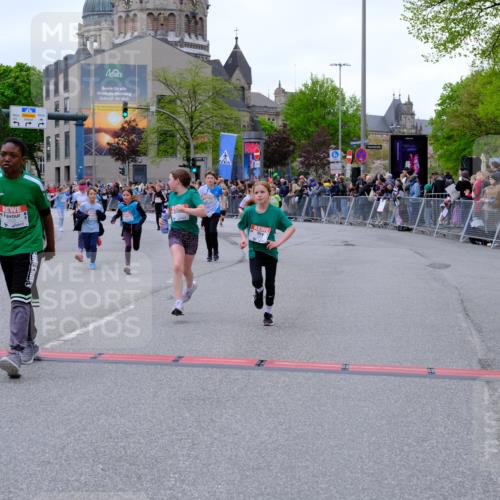 25.04.2026 - Das Zehntel Tim E. http://msf.ph/oto/9576762 25.04.2026 10:57:58 Ziel 5002, 5032, 5206, 5377, 5395, 5404, 5532, 5568, 5608, 5609, 5616, 5665, 5691, 5973, 6347, 6378, 6458, 6574, 6603, 6741, 6892, 6893, 7037, 7231, 7242, 7516, 7520, 7680, 7736, 7755, 7931, 7942, 7945, 8070 meine-sportfotos.de