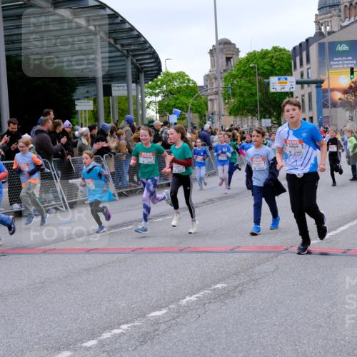25.04.2026 - Das Zehntel Tim E. http://msf.ph/oto/9576780 25.04.2026 10:58:02 Ziel 5032, 5153, 5159, 5206, 5373, 5392, 5532, 5568, 5608, 5609, 5616, 5691, 6347, 6348, 6356, 6367, 6378, 6458, 6574, 6609, 6662, 6678, 6681, 6741, 6893, 7301, 7516, 7520, 7673, 7677, 7680, 7736, 7755, 7915, 7931, 7942, 7945, 8070 meine-sportfotos.de