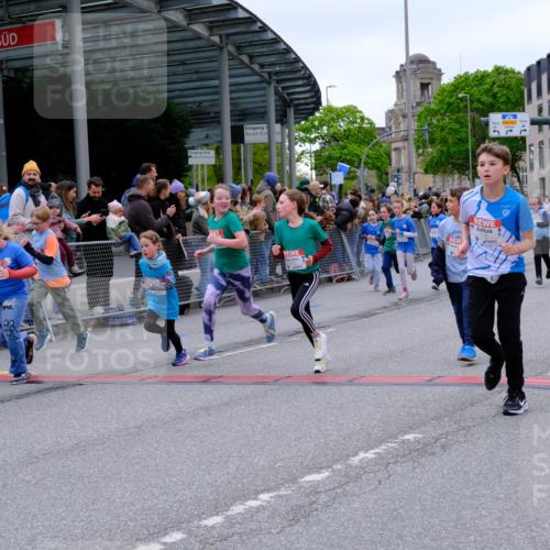 25.04.2026 - Das Zehntel Tim E. http://msf.ph/oto/9576783 25.04.2026 10:58:02 Ziel 5032, 5153, 5159, 5206, 5373, 5392, 5532, 5568, 5608, 5609, 5616, 5691, 6347, 6348, 6356, 6367, 6378, 6458, 6574, 6609, 6662, 6678, 6681, 6741, 6893, 7301, 7516, 7520, 7673, 7677, 7680, 7736, 7755, 7915, 7931, 7942, 7945, 8070 meine-sportfotos.de