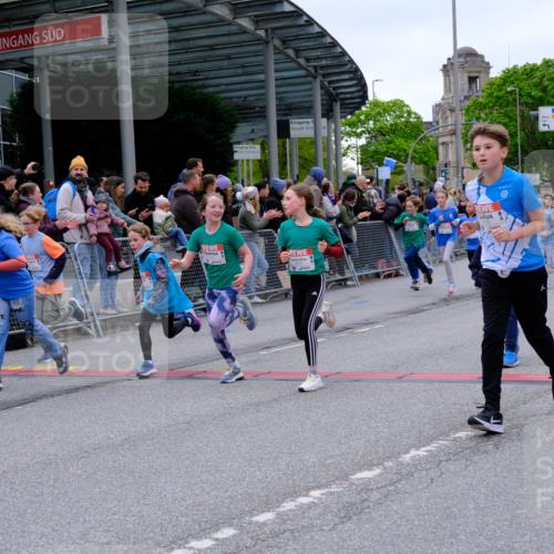 25.04.2026 - Das Zehntel Tim E. http://msf.ph/oto/9576785 25.04.2026 10:58:02 Ziel 5032, 5153, 5159, 5206, 5373, 5392, 5532, 5568, 5608, 5609, 5616, 5691, 6347, 6348, 6356, 6367, 6378, 6458, 6574, 6609, 6662, 6678, 6681, 6741, 6893, 7301, 7516, 7520, 7673, 7677, 7680, 7736, 7755, 7915, 7931, 7942, 7945, 8070 meine-sportfotos.de