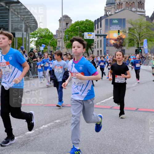 25.04.2026 - Das Zehntel Tim E. http://msf.ph/oto/9576788 25.04.2026 10:58:03 Ziel 5032, 5153, 5159, 5206, 5373, 5392, 5532, 5608, 5609, 5616, 5691, 5938, 6347, 6348, 6356, 6367, 6378, 6458, 6574, 6609, 6662, 6678, 6681, 6741, 6893, 7301, 7318, 7516, 7520, 7532, 7673, 7677, 7680, 7736, 7755, 7915, 7931, 7942, 7945, 8070 meine-sportfotos.de