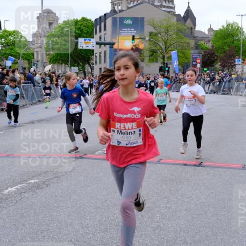 25.04.2026 - Das Zehntel Tim E. http://msf.ph/oto/9576802 25.04.2026 10:58:06 Ziel 5032, 5153, 5159, 5206, 5373, 5392, 5608, 5609, 5691, 5938, 6347, 6348, 6356, 6367, 6378, 6574, 6576, 6600, 6609, 6662, 6678, 6681, 6741, 6837, 6848, 6921, 7301, 7318, 7516, 7520, 7532, 7673, 7677, 7680, 7736, 7755, 7915, 7931, 7942, 7945, 8070 meine-sportfotos.de