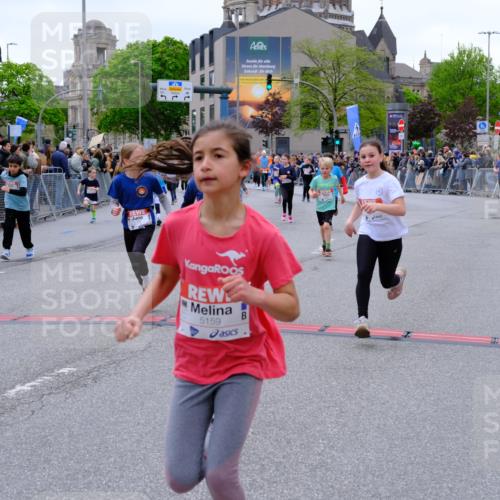 25.04.2026 - Das Zehntel Tim E. http://msf.ph/oto/9576803 25.04.2026 10:58:06 Ziel 5032, 5153, 5159, 5206, 5373, 5392, 5608, 5609, 5691, 5938, 6347, 6348, 6356, 6367, 6378, 6574, 6576, 6600, 6609, 6662, 6678, 6681, 6741, 6837, 6848, 6921, 7301, 7318, 7516, 7520, 7532, 7673, 7677, 7680, 7736, 7755, 7915, 7931, 7942, 7945, 8070 meine-sportfotos.de
