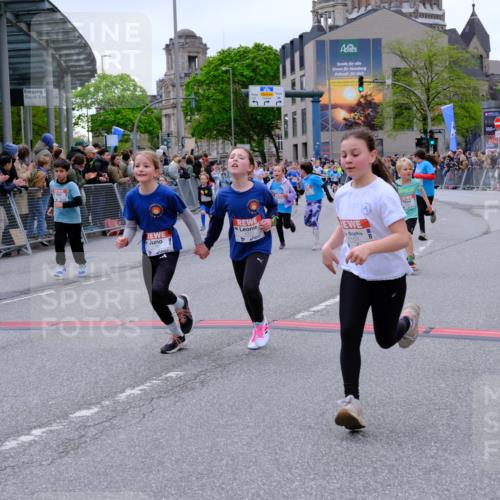 25.04.2026 - Das Zehntel Tim E. http://msf.ph/oto/9576805 25.04.2026 10:58:07 Ziel 5032, 5153, 5159, 5206, 5373, 5392, 5556, 5608, 5609, 5691, 5938, 6347, 6348, 6356, 6367, 6378, 6574, 6576, 6600, 6609, 6662, 6678, 6681, 6837, 6848, 6921, 7301, 7318, 7516, 7520, 7532, 7673, 7677, 7680, 7736, 7755, 7915, 7942, 8070 meine-sportfotos.de